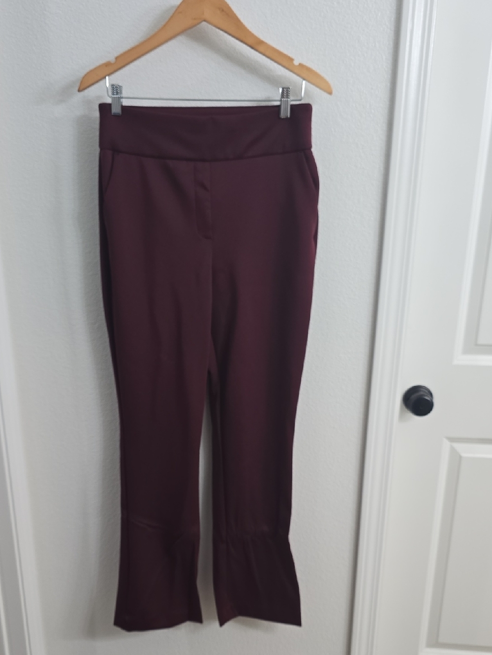 Express Women's Flare Pull-On Pants in Burgundy